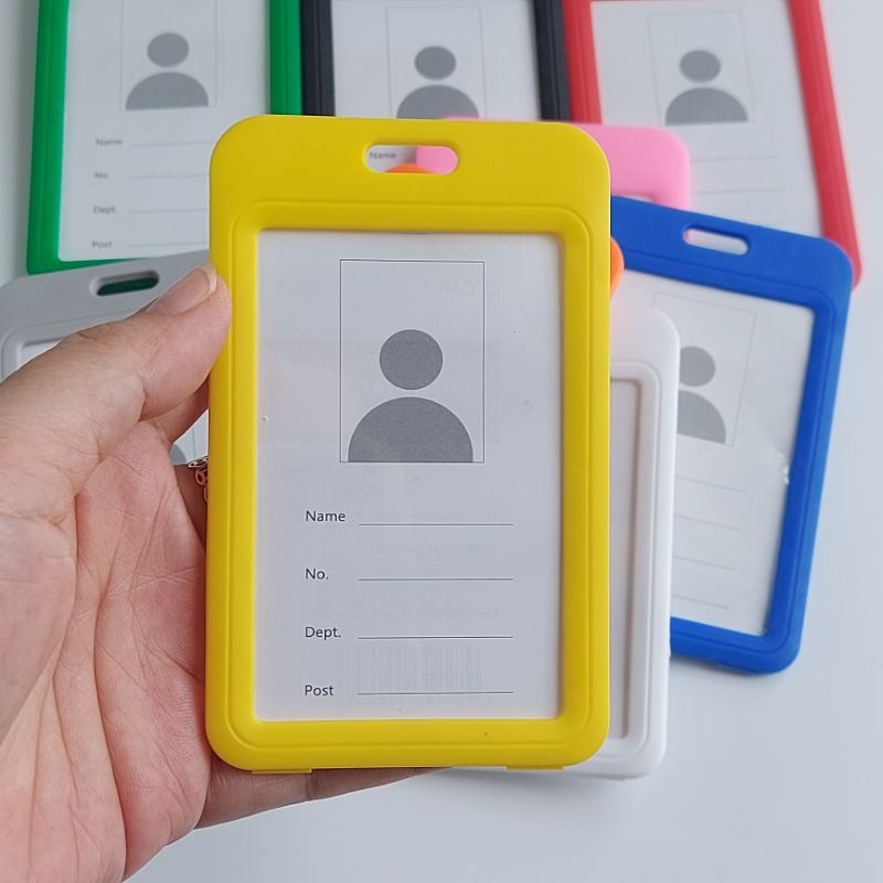 Bảng tên, thẻ đeo nhân viên, bao đựng thẻ hai mặt trong suốt nhiều màu sắc, kích thước bao thẻ 7 x 11 cm