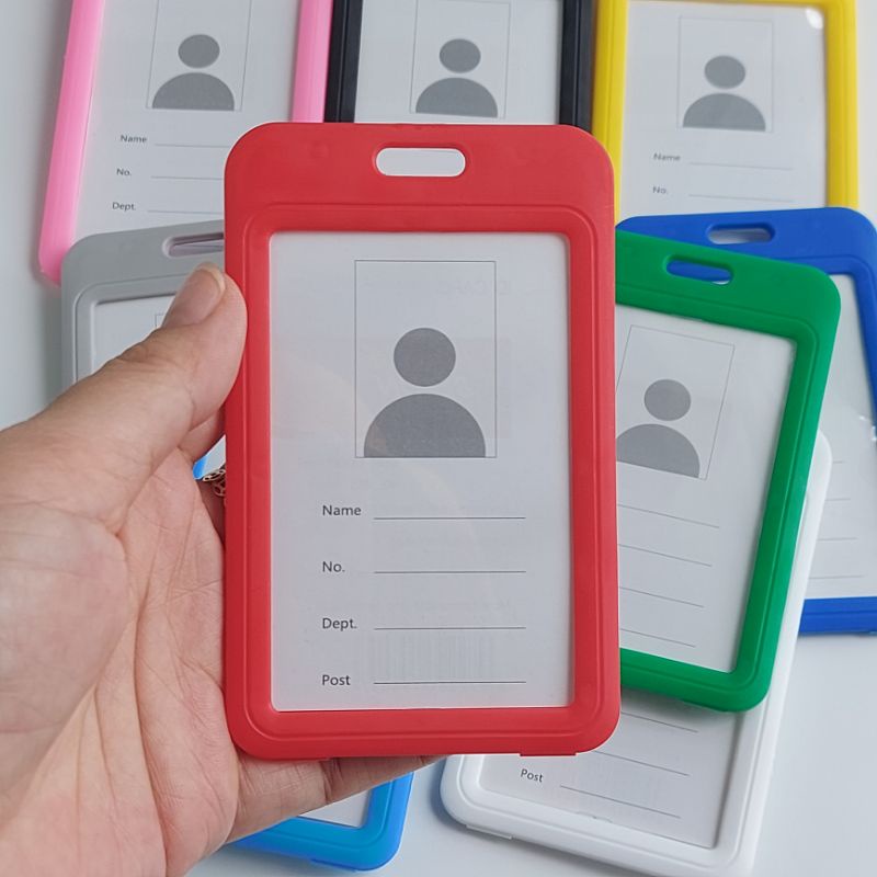 Bảng tên, thẻ đeo nhân viên, bao đựng thẻ hai mặt trong suốt nhiều màu sắc, kích thước bao thẻ 7 x 11 cm
