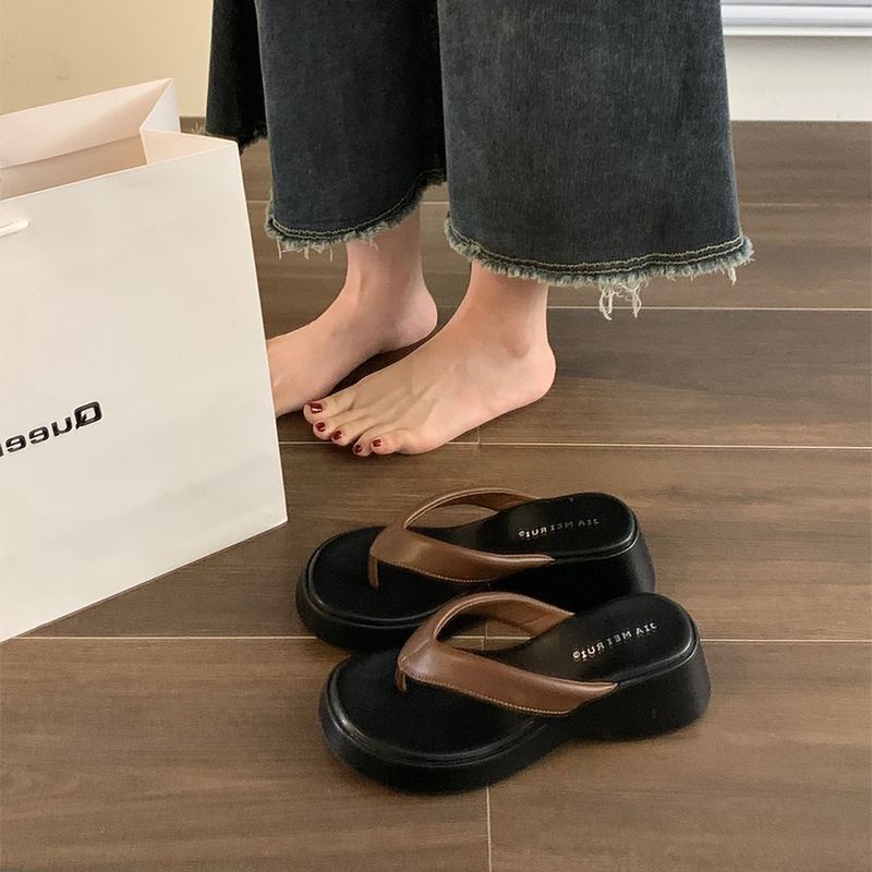Giày Sandal Đế Dày Siêu Nhẹ Chống Trượt Chống Mài Mòn Thời Trang Mùa Hè Cho Nữ