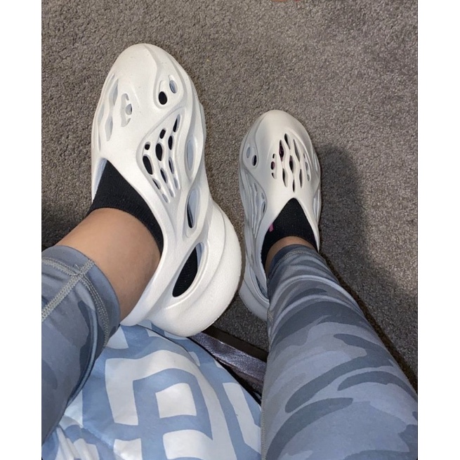 Giày Adidas Foam Runner Ararat G55486