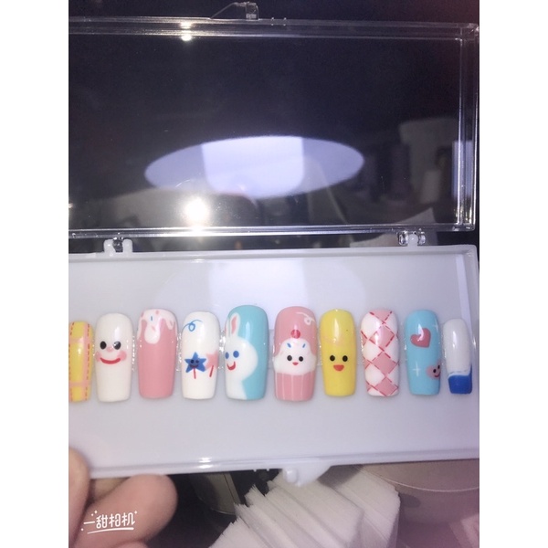 Mẫu nail khách đặt