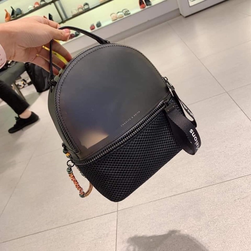 Balo charles & keith. Chuẩn auth