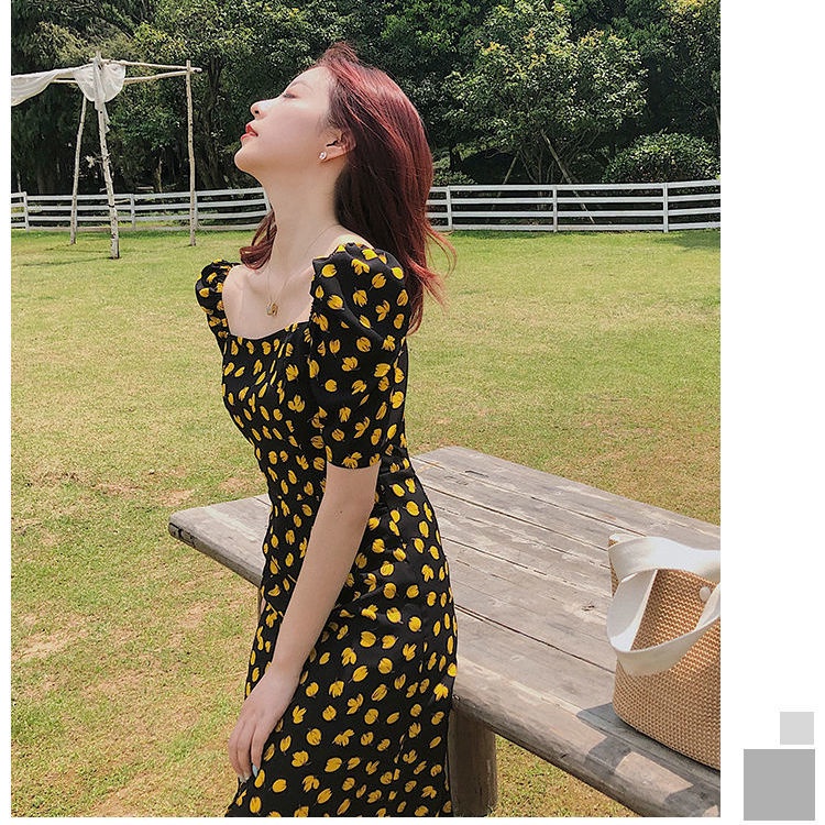 Đầm Hoa Cổ Vuông Tay Phồng Xẻ Tà Màu Đen Phong Cách Pháp Thời Trang Xinh Xắn Cho Nữ