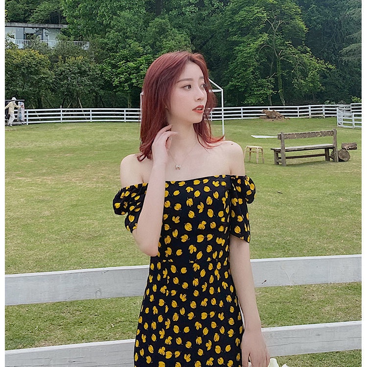 Đầm Hoa Cổ Vuông Tay Phồng Xẻ Tà Màu Đen Phong Cách Pháp Thời Trang Xinh Xắn Cho Nữ