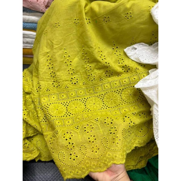 Vải thô thêu có chân thêu hai biên loại 1