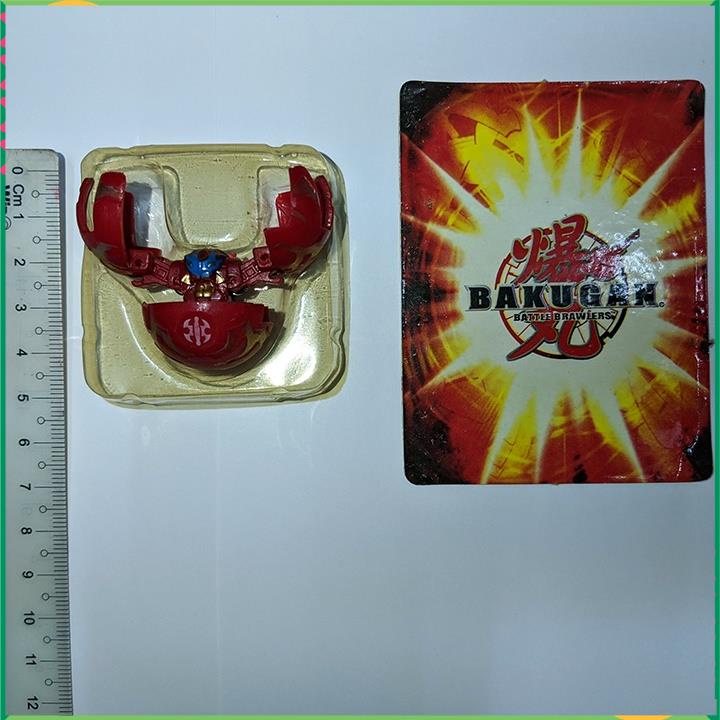 Đồ chơi chiến binh bakugan gồm thẻ bài. bakugan