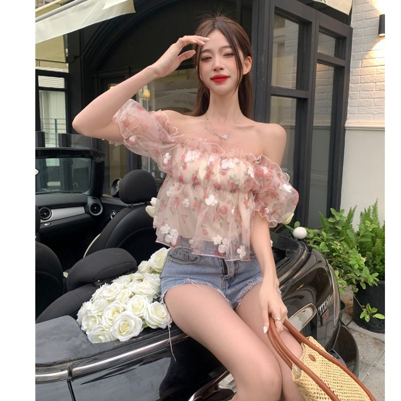 Áo Kiểu Tay Phồng Trễ Vai Ôm Dáng Phong Cách Ngọt Ngào Kiểu Mới