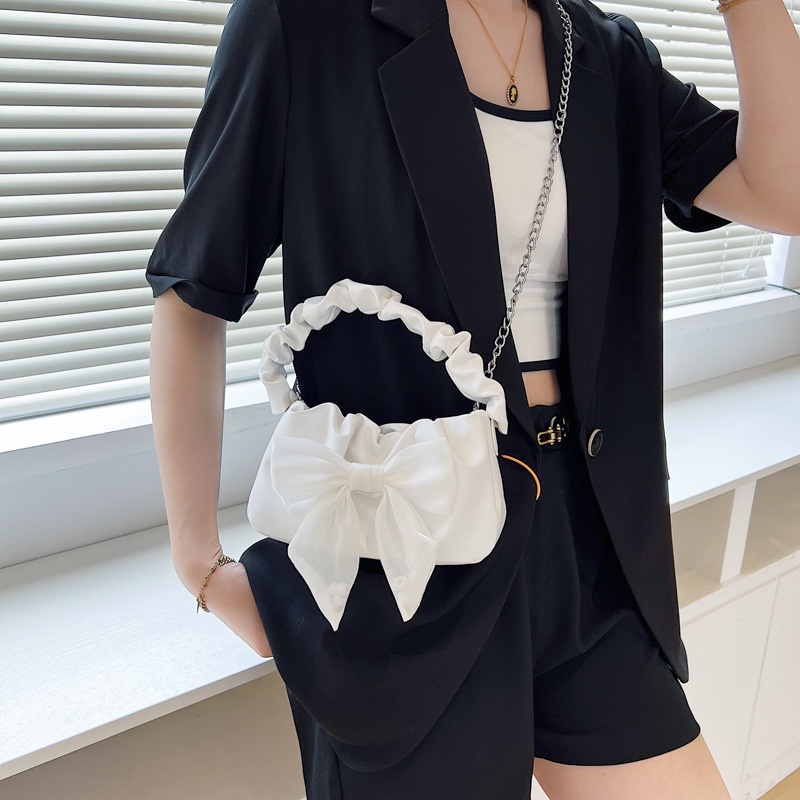 Túi Đeo Chéo Dây Xích Nhỏ Nhắn Dễ Thương Thời Trang Dành Cho Nữ