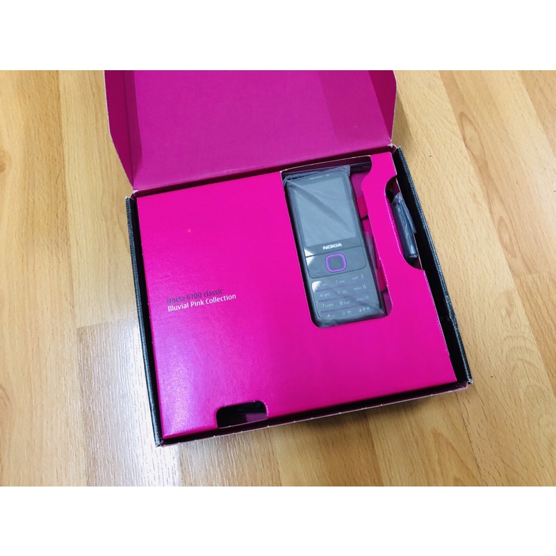 Nokia 6700c Pink