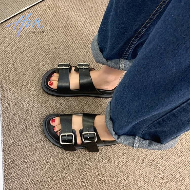 Dép Sandal Hở Ngón Đế Phẳng Dày Dặn Phối Khóa Kim Loại Thời Trang Mùa Hè 2022