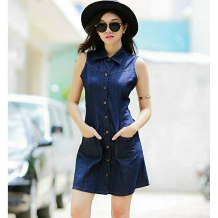 Đầm dáng suông jean ôm nhẹ cổ sơ mi sát nách, váy bò cài nút 2 túi - KHV [NNQB110523]