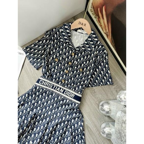 Hàng nhập - Đầm dáng xòe xô lụa cổ sơ mi in chữ, váy xòe dạo phố tay ngắn trẻ trung