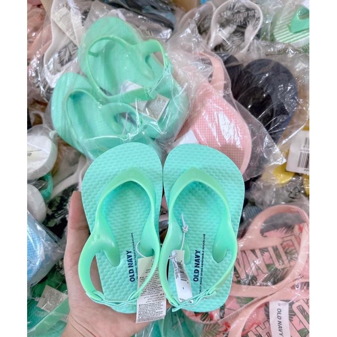 Dép kẹp oldnavy cho bé -auth mẫu mới 2023