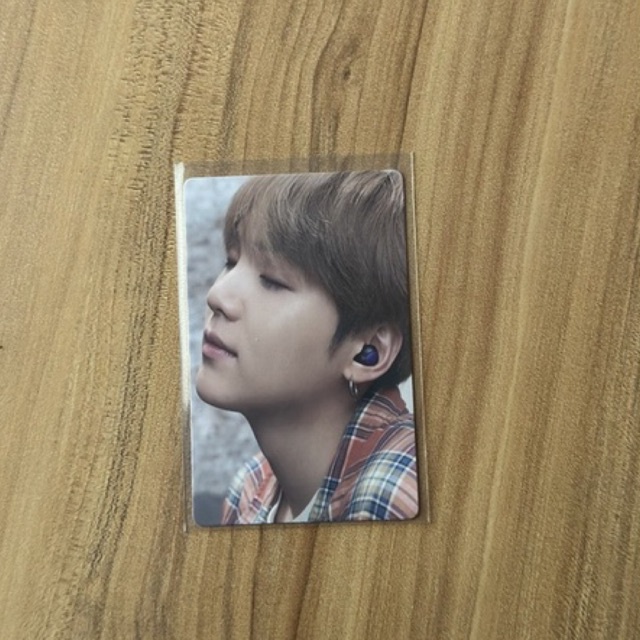 Thẻ bo góc card in Suga BTS chính hãng