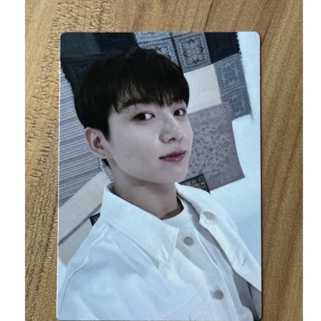 card Jungkook BTS chính hãng giá tốt
