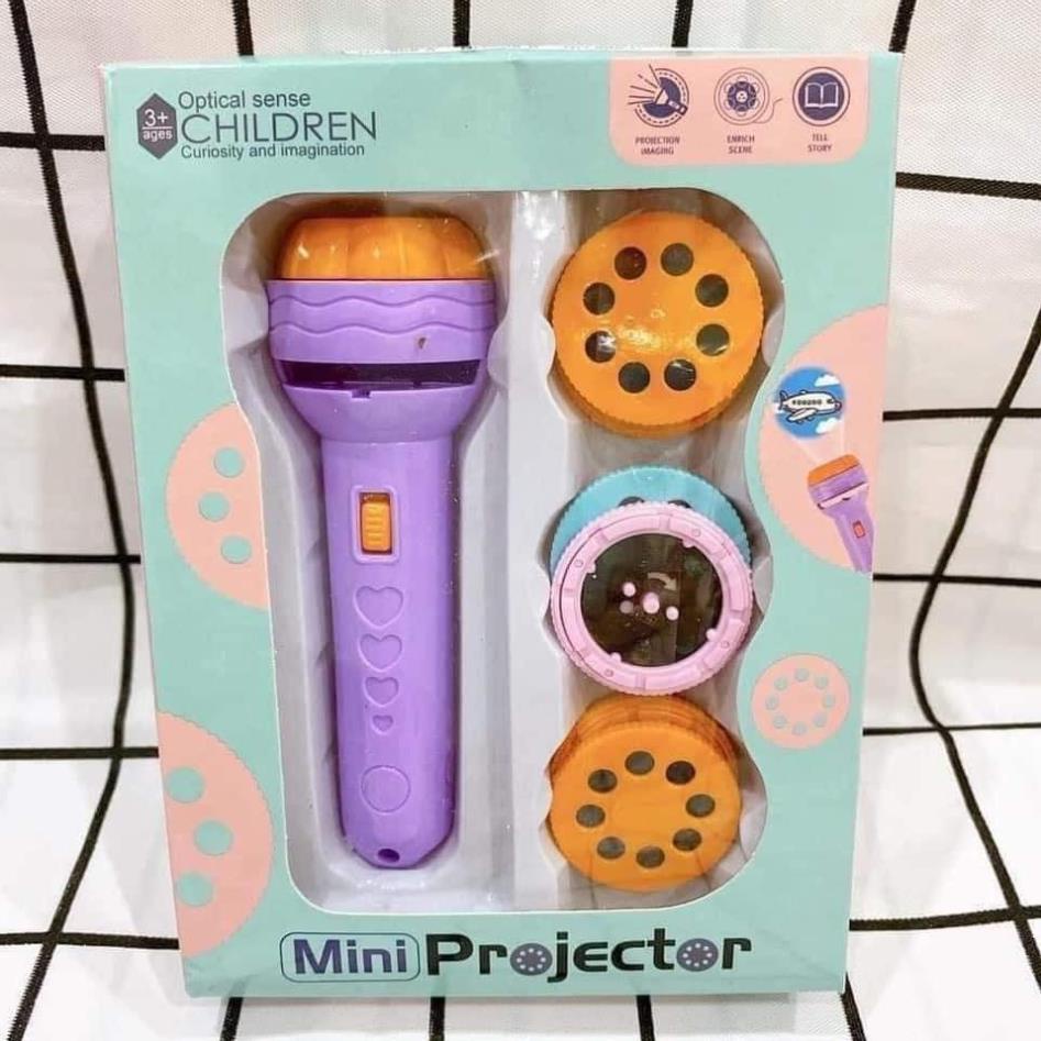 Đồ chơi đèn pin chiếu hình cho bé