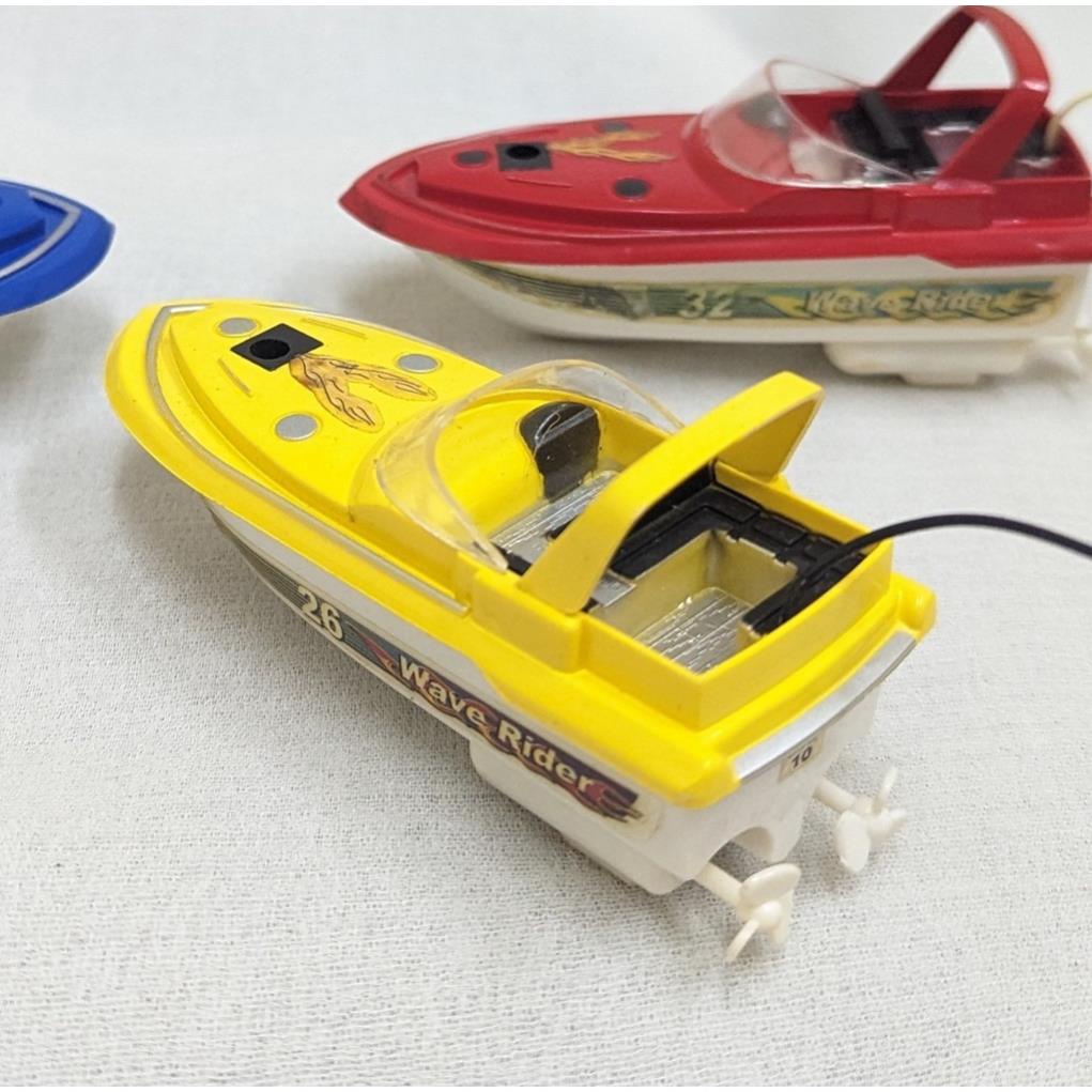 Mô hình ca nô , thuyền cao tốc 2 cánh quạt, sắc nét như thật, thân dài 9cm