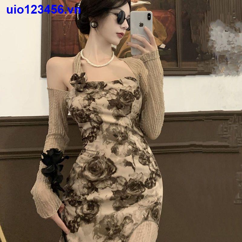 Đầm Nữ Tay Dài Hở Vai Họa Tiết Hoa Thời Trang Quyến Rũ