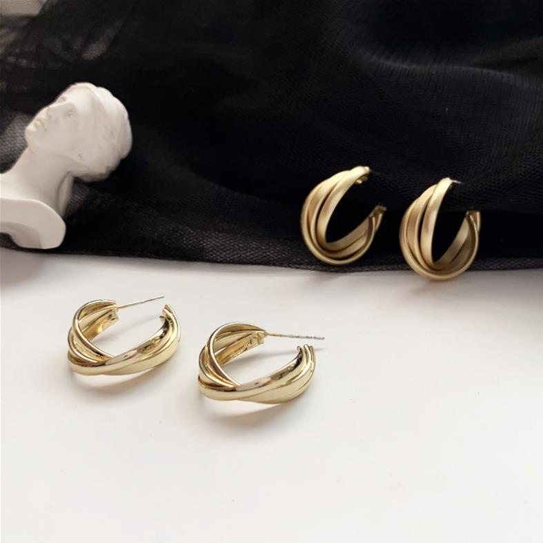 Khuyên tai titan nữ kiểu dáng chữ C nhiều lớp mạ vàng 18K Lamer Accessories phụ kiện trang sức thanh lịch - BT102