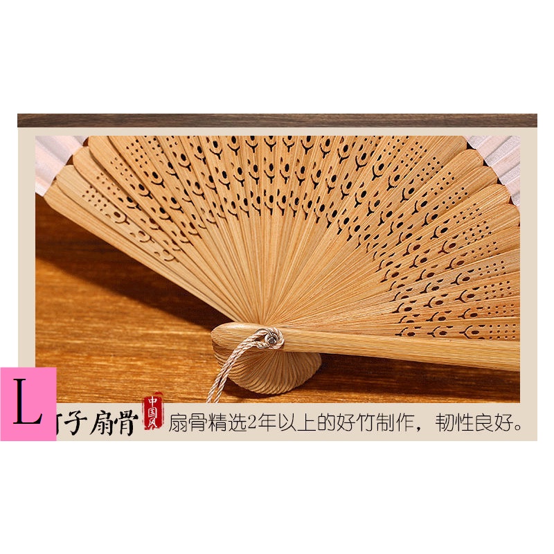 Quạt Xếp Cầm Tay Bằng Tre Phong Cách Trung Hoa Cổ Điển Phối Tua Rua Thời Trang Mùa Hè Dành Cho Nữ