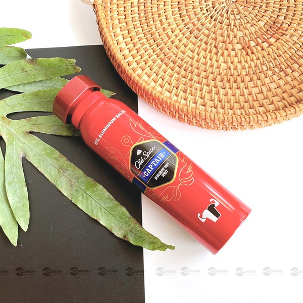 Xịt khử mùi old spice captain 150ml