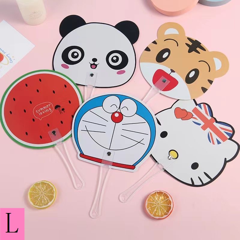 Quạt Múa Handmade Dáng Tròn Phối Tua Rua Phong Cách Cổ Điển