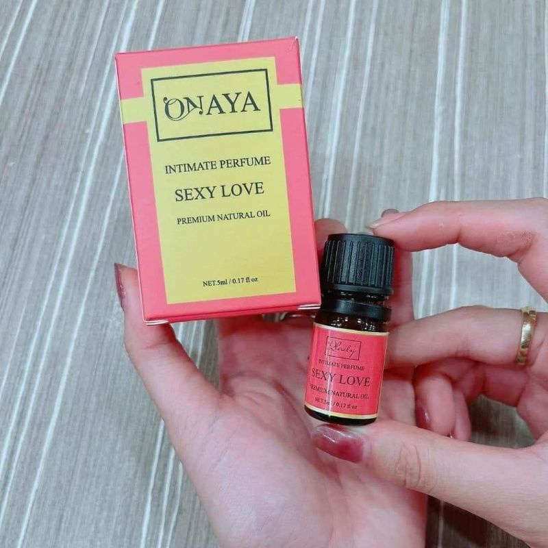 DDVS tặng nước hoa