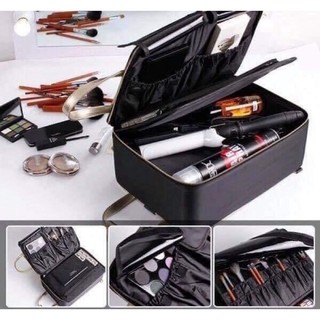 Cốp balô viền vàng (Make up)