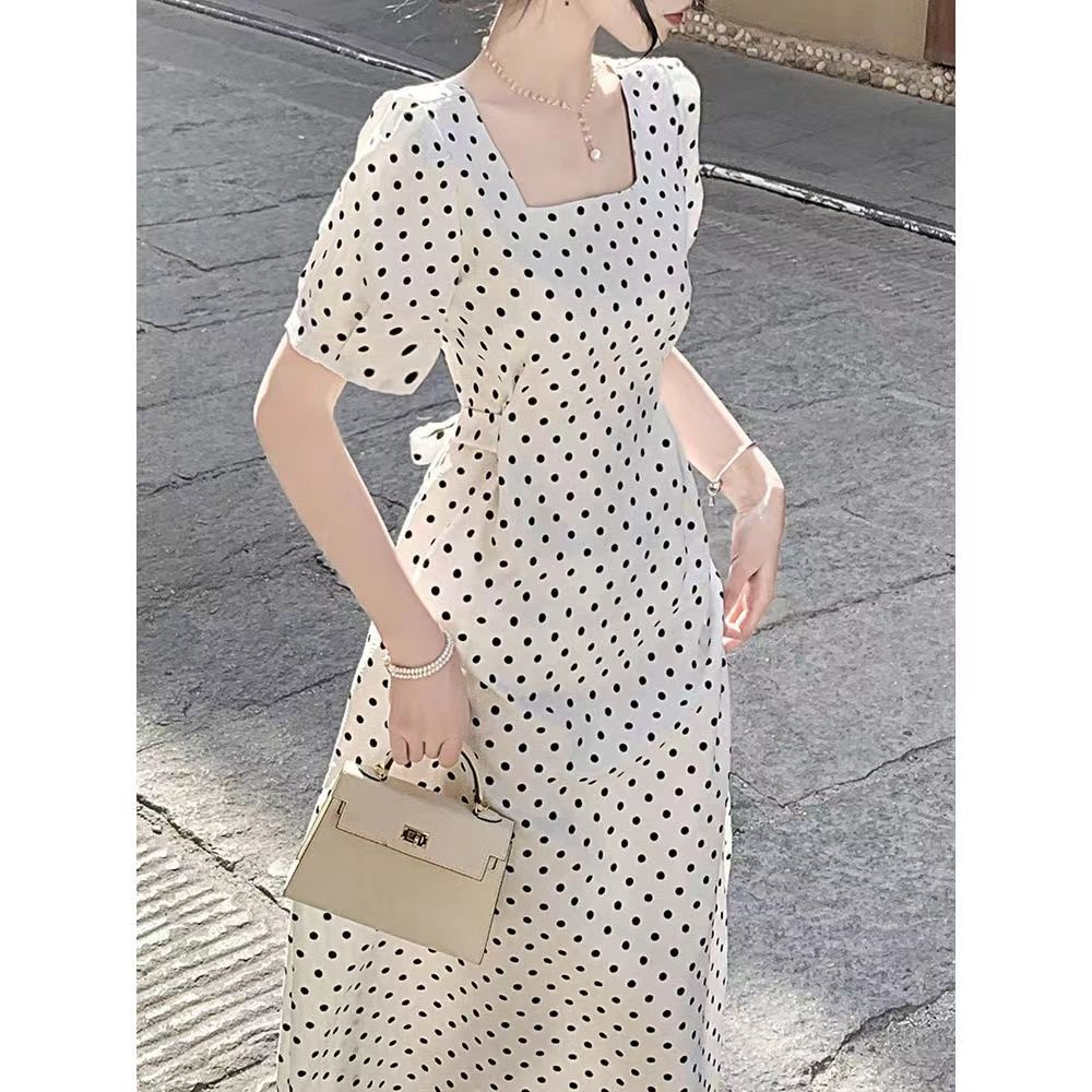 Đầm Tay Ngắn Cổ Vuông Dáng Ôm Họa Tiết Chấm Bi Phong Cách Pháp Thời Trang Xuân Hè Xinh Xắn Cho Nữ
