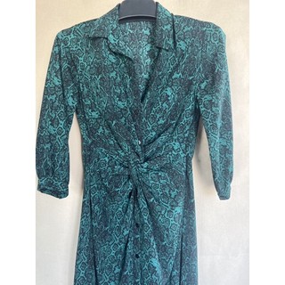 Đầm Labella Da Raqns sz 2, new 99%