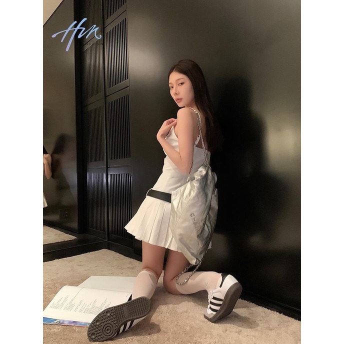 Đầm Ngắn Hai Dây Dáng Ôm Màu Trắng Phong Cách Thời Trang Mùa Hè Mới 2023