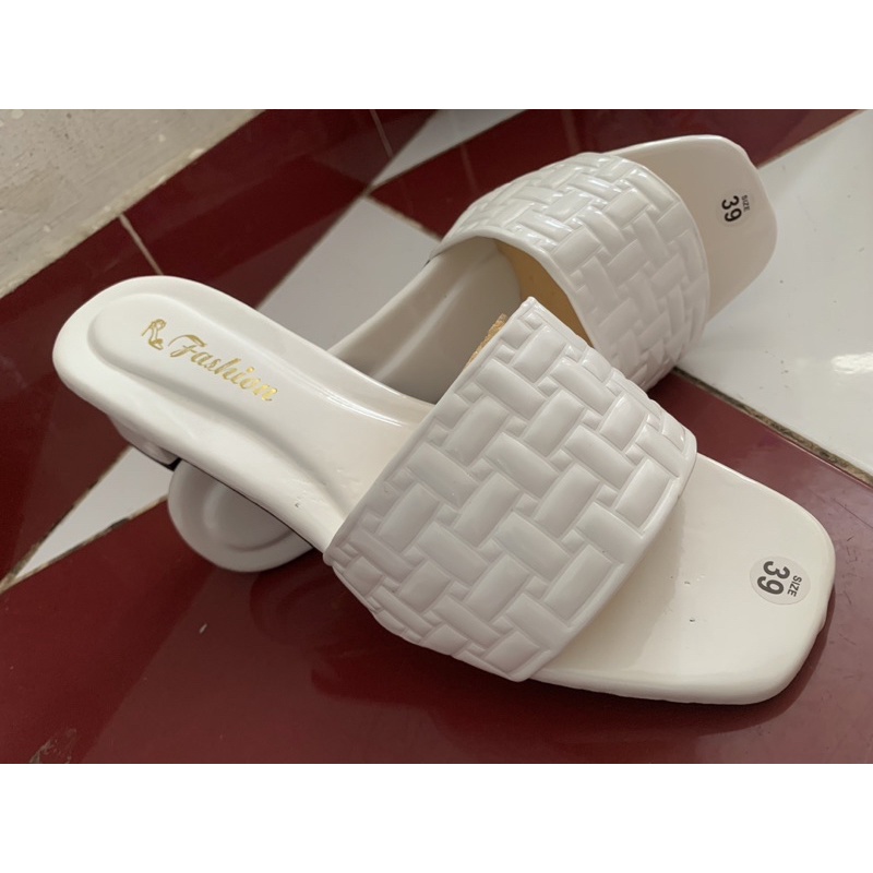Sale Hàng Đủ Loại Giá Hạt Giẻ