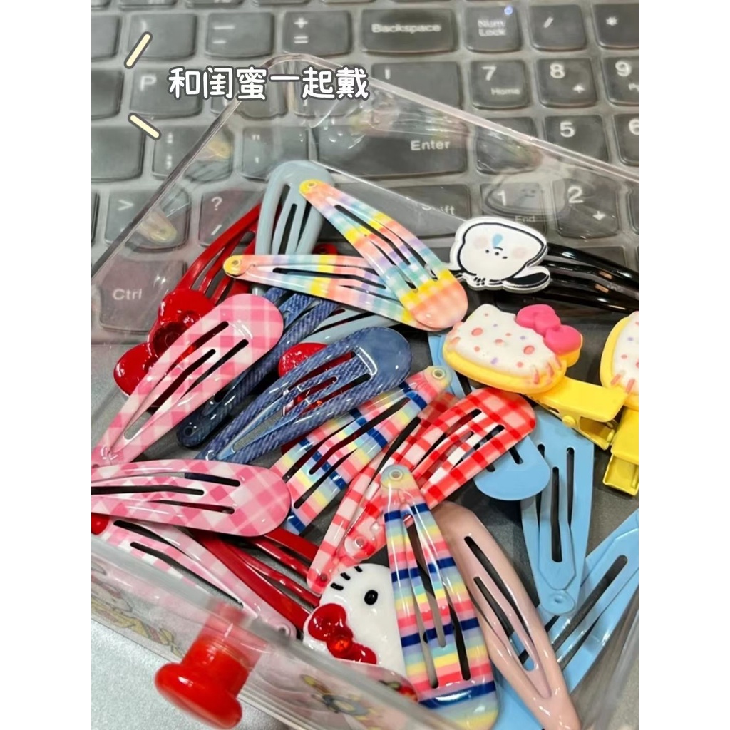 Xiaohongshu Kẹp Tóc Nhỏ Họa Tiết Kẻ Sọc Màu Hồng Ngọt Ngào Phong Cách ins