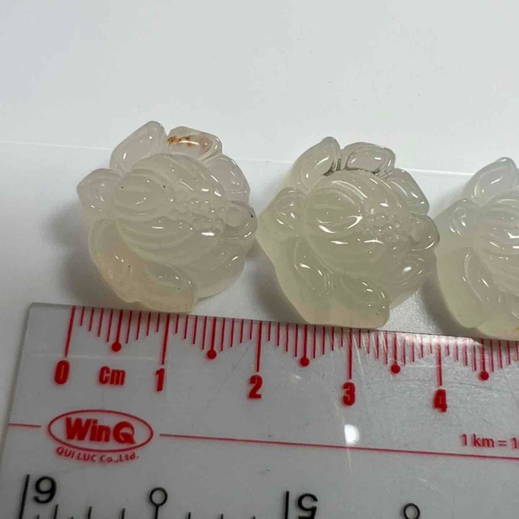 890-GIÁ MỘT MẶT MÃ NÃO LIÊN HOA TRẮNG PHỚT VÀNG( THIÊN NHIÊN ) KHÔNG XỬ LÝ,