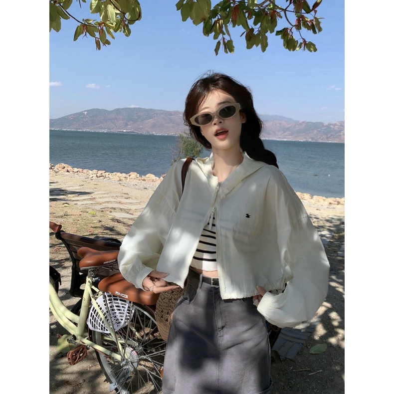 Áo Khoác Chống Nắng Tay Dài Dáng Rộng Có Mũ Trùm Phối Dây Rút Thời Trang Cho Nữ