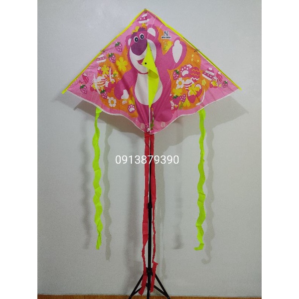 Diều gấu dâu đẹp tặng tay cầm và 50m dây