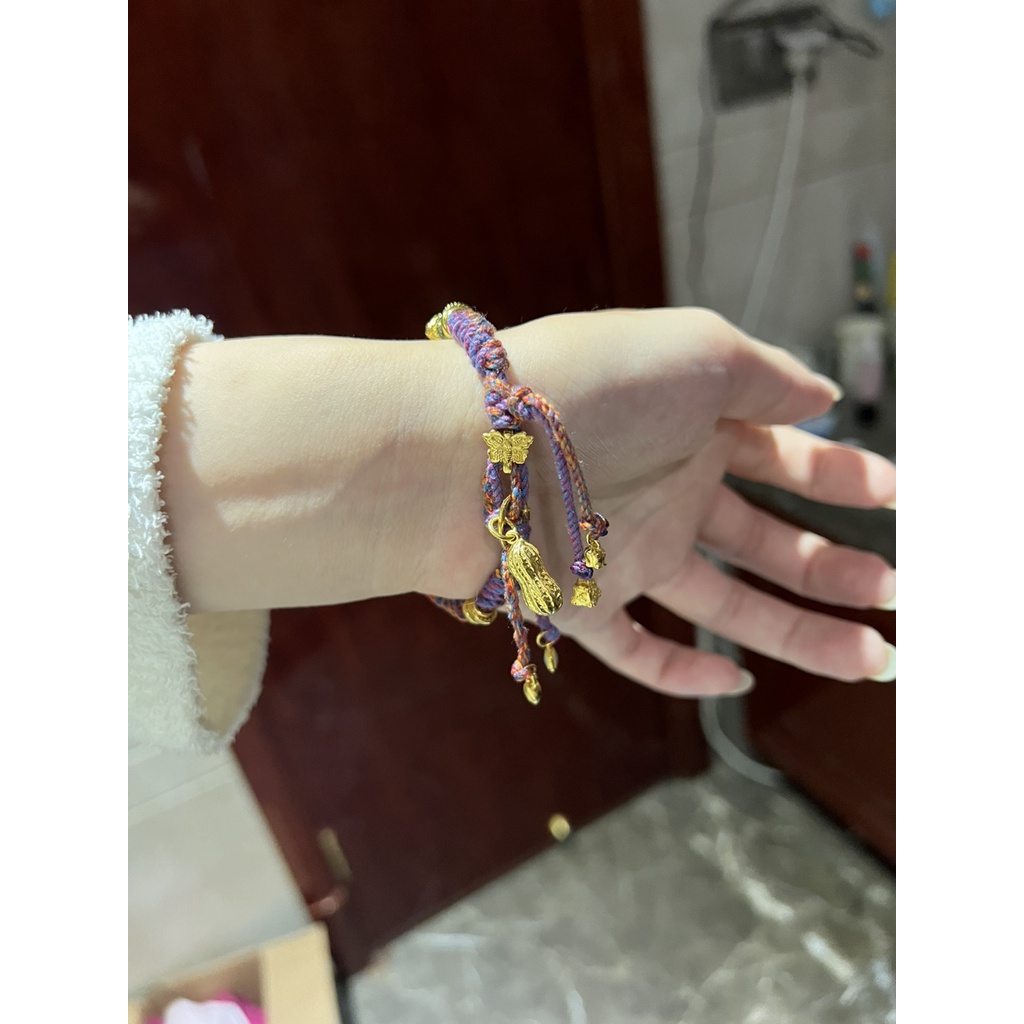 Vòng Đeo Tay Tây Tạng Màu Vàng Hình Thẻ Bài Đỏ Phong Cách Tây Tạng