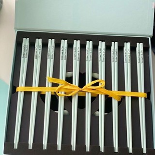Hộp quà tặng dao nĩa tiffany tiffany bộ thìa đá đầy màu sắc với 10 đôi đũa bên trong và 10 đôi đũa