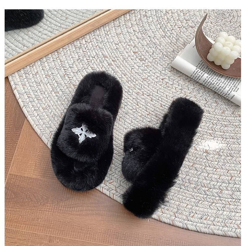 Dép lông đế dày thời trang chữ thập