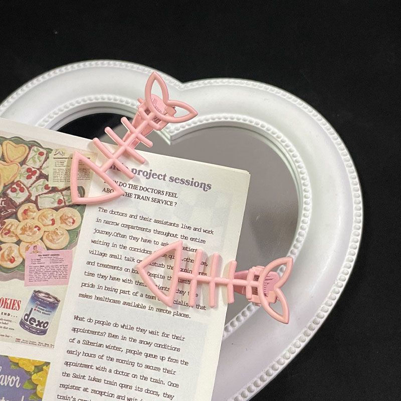 Kẹp TóC HìNh Xương Cá MàU KẹO Dễ Thương Cho Nữ