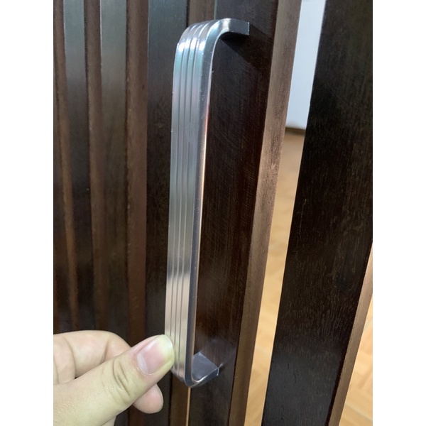 Tay co ba kẻ, tay nắm tủ ,kệ tivi siêu nhẹ