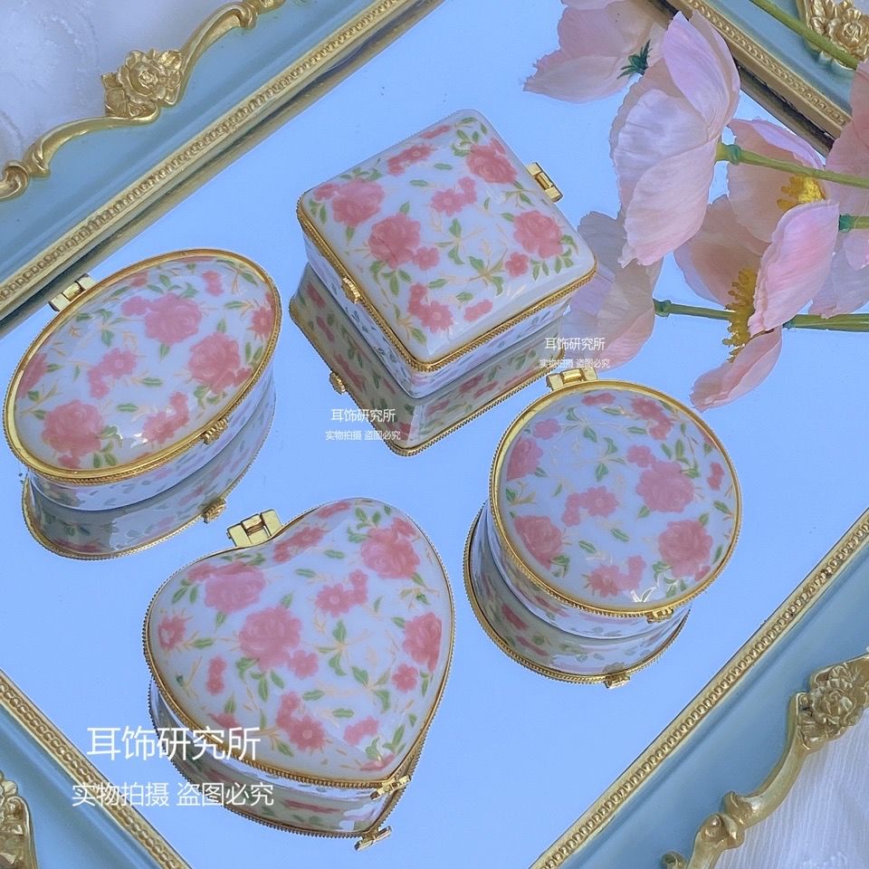 Hộp Đựng Trang Sức Bằng Gốm Phong Cách Retro Có Nắp Đậy Tiện Dụng