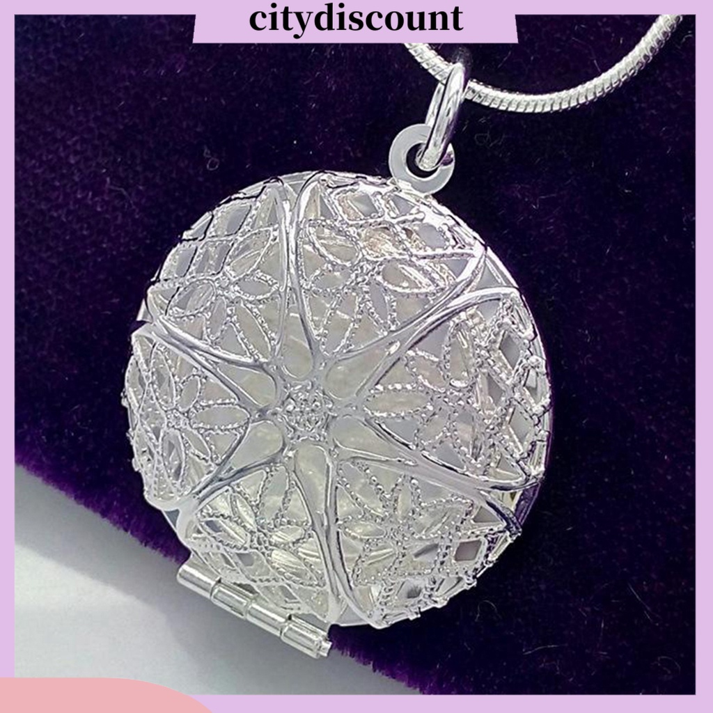 Dây Chuyền Mặt Tròn Rỗng Đựng Ảnh Độc Đáo