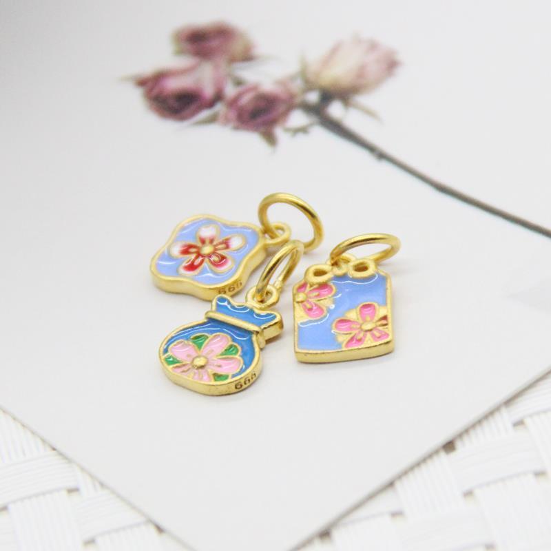 Phụ Kiện Mặt Dây Chuyền Hình Phương Pháp Cổ Điển Màu Vàng Kim Dễ Phối Đồ Mọi Thứ Sản Phẩm Tốt Trên Chữ Ký w