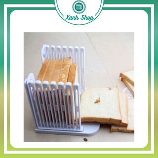 Dụng cụ cắt lát bánh mỳ sandwich