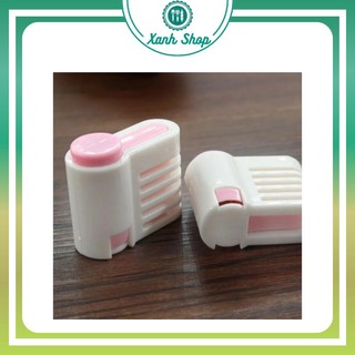 Bộ 2 dụng cụ kẹp dao chia tầng bánh