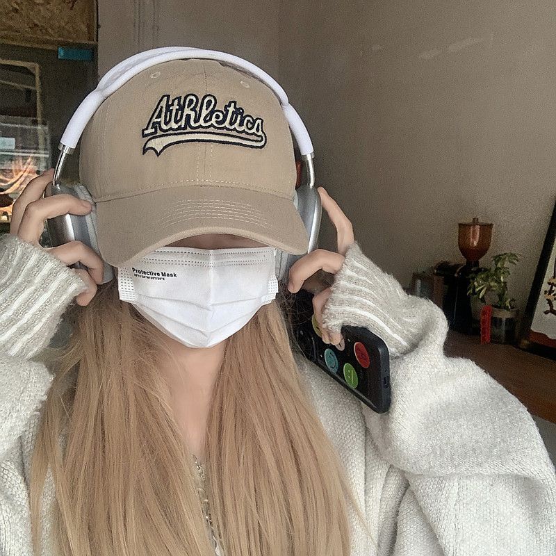 Mũ Lưỡi Trai Họa Tiết Thêu Phong Cách Retro Cá Tính