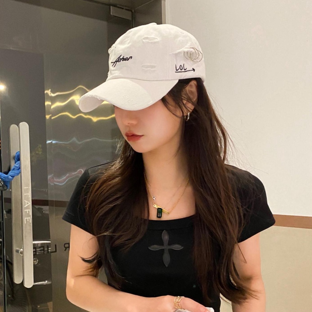 Mũ Lưỡi Trai Họa Tiết Thêu Thiết Kế Rách Phong Cách Hàn Quốc Thời Trang Xuân Hè Cá Tính Cho Nữ