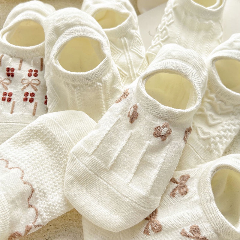 Vớ Cotton Cổ Thấp Họa Tiết Hoạt Hình Màu Trắng Thời Trang Mùa Hè Dễ Phối Đồ Cho Nữ