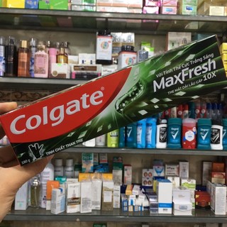 Kem đánh răng Colgate MaxFresh tinh chất than tre 180g